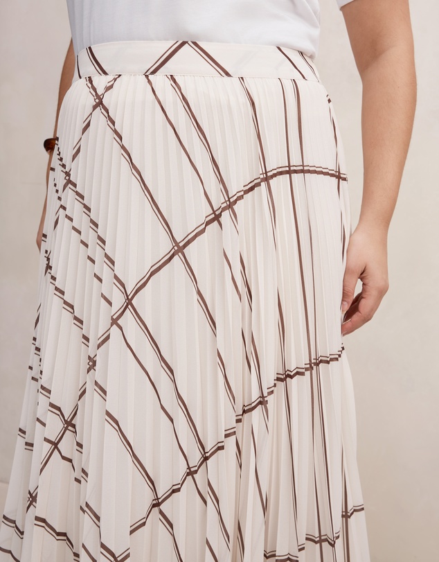 Forever New Curve - Aurora Curve Pleated Skirt
