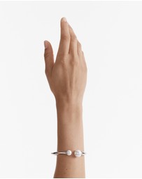 MIMCO - En Pointe Pearl Bangle
