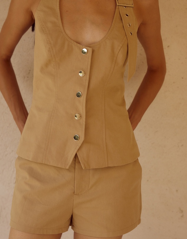 Seven Wonders - Astrid Hot Short