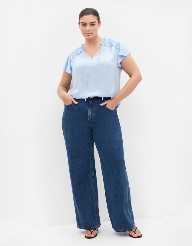 City Chic - Drama Queen Short Sleeve Shirt