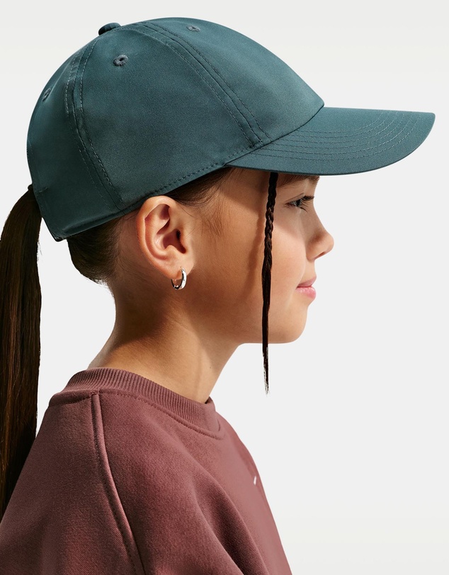 Nike - Unstructured Metal Swoosh Cap - Kids