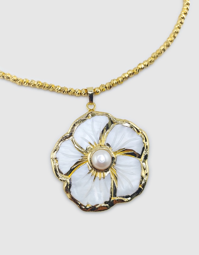 Miz Casa and Co - Flora Pearl Necklace