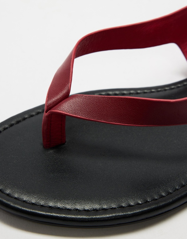 AERE - Daisy Leather Thong Sandals - Women's
