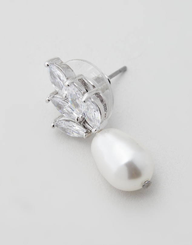 Stephanie Browne - Bocheron Drop Pearl Earrings