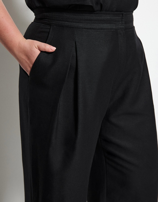 Commonry - Amy Pant