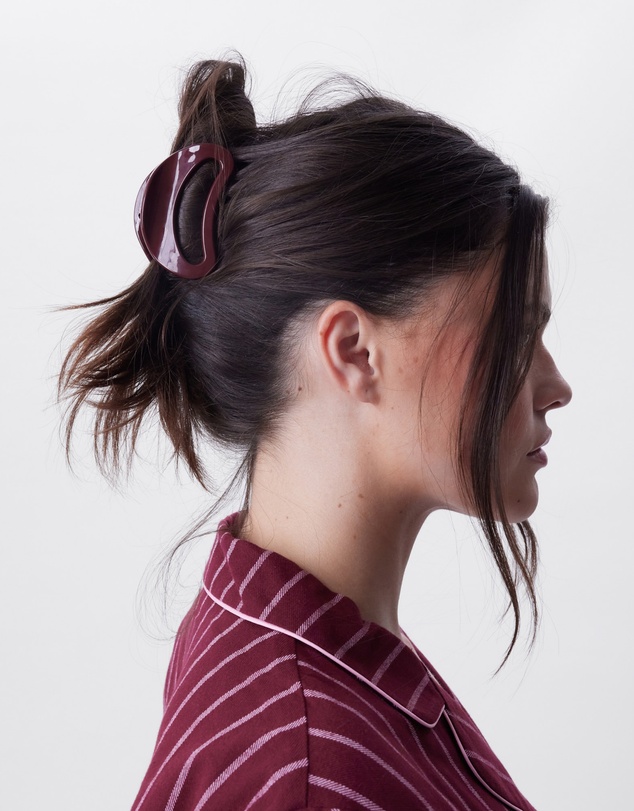 Bras N Things - Round Clip With Logo - Berry