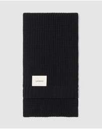 UNISON - Textured Knit Scarf