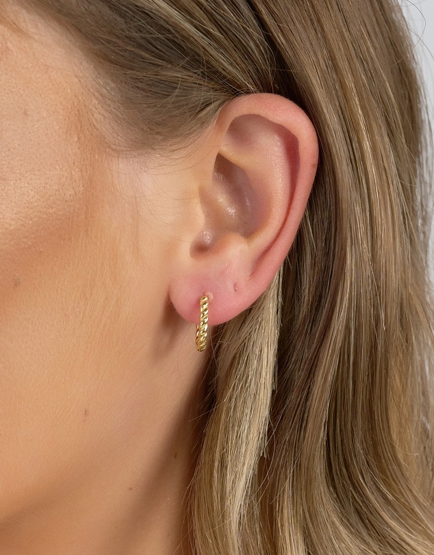 Izoa - Gracie Huggie Earrings