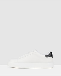 Rollie - CourtClub Sneaker