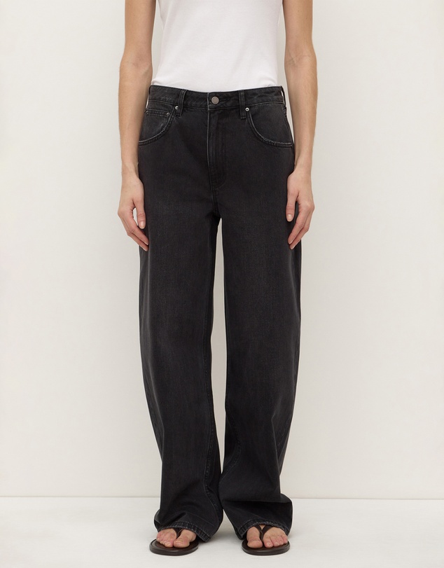 Assembly Label - Low Curve Mid Rise Jeans