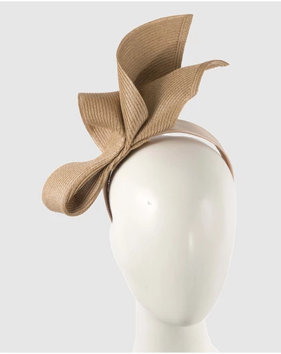 Max Alexander - Tall Nude Racing Fascinator