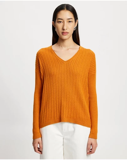 Lindsay Nicholas New York - V-Neck Cable Sweater