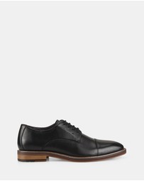 Julius Marlow - Scribble