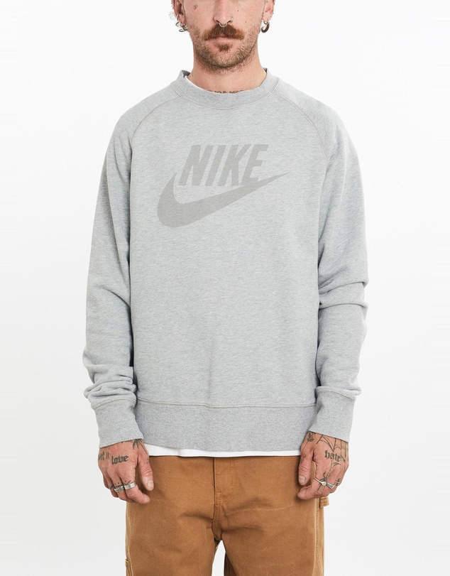 Vintage by The Real Deal - Pre Loved - Vintage Nike Sweatshirt