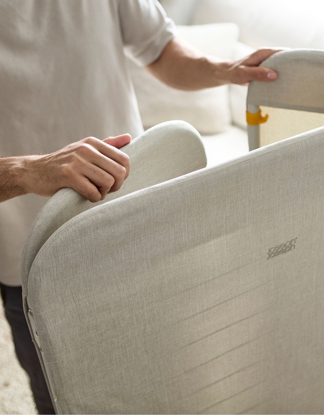 Joseph Joseph - Eclipse™ 3-tier Indoor Drying Rack with Integrated Screen