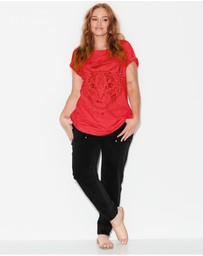 17 Sundays - Cat Tee - Red