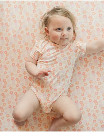 Kynd Baby - Fitted Cot Sheet in Blooms