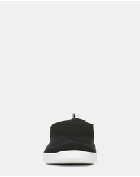 Vionic - Malibu Slip-On Sneaker - Black Canvas