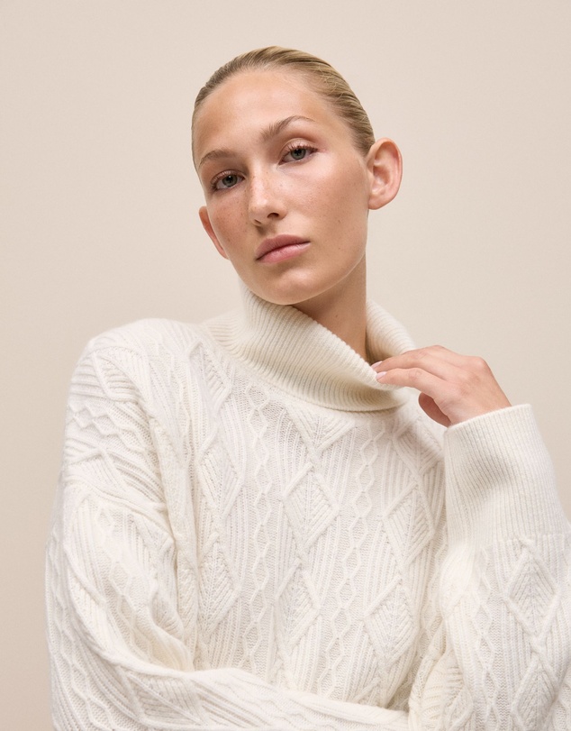 Trenery - Merino Cable Rollneck in Marshmallow