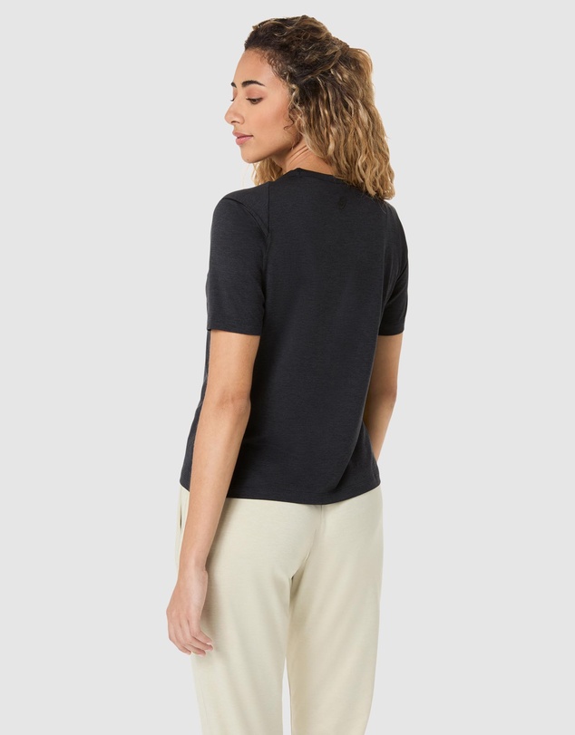 ASICS - Refined Texture Short Sleeved Top - Women's