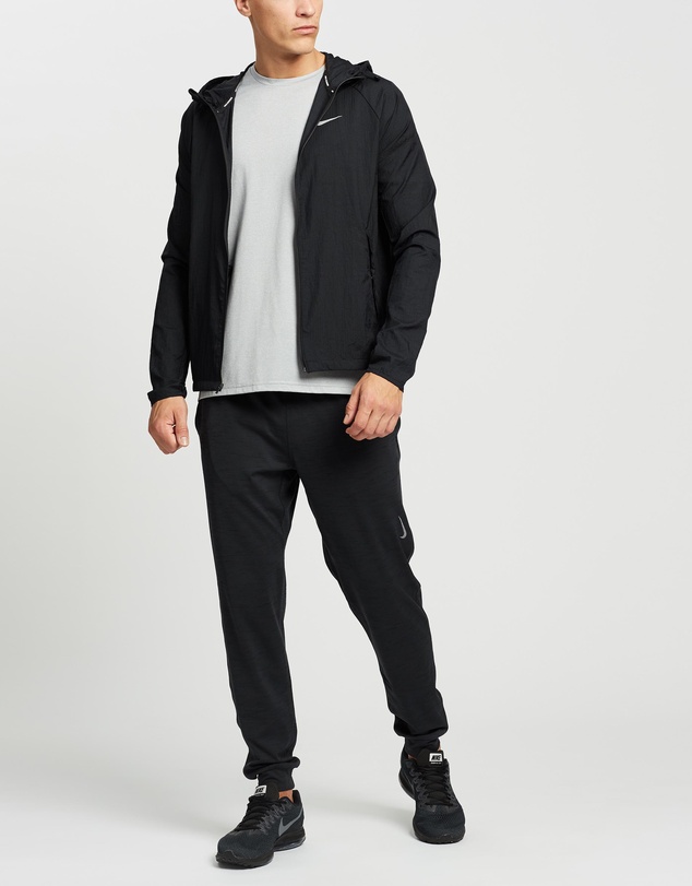 Nike - Essential Running Jacket
