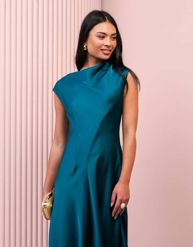 Azzurielle - Peyton Asymmetrical Neck Dress