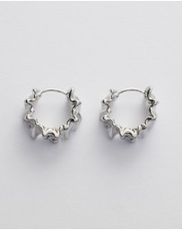 Moira Hughes - The White Label - Iluka Clicker Hoops