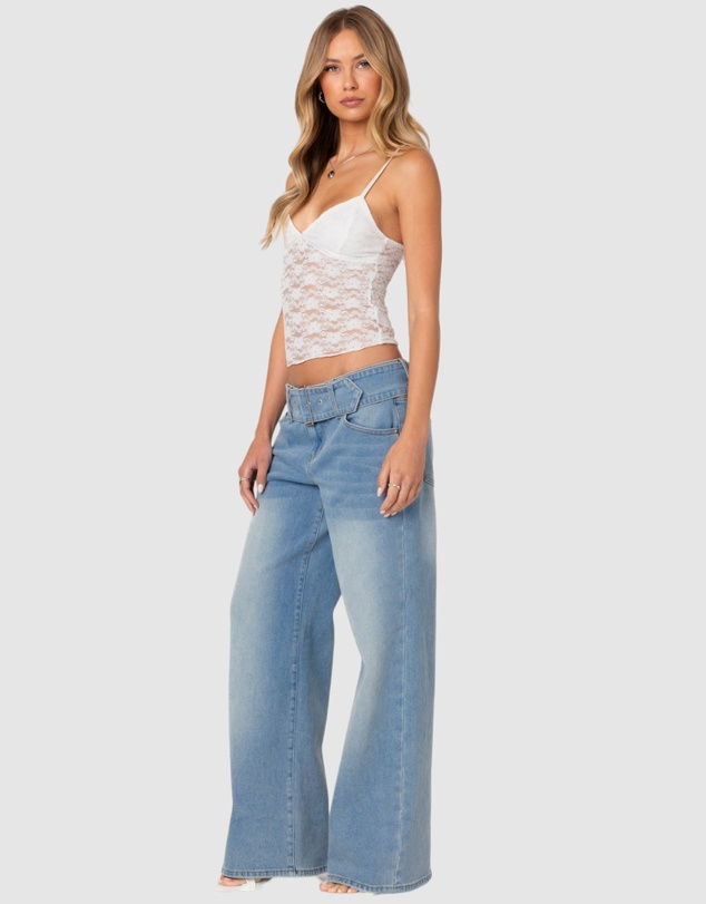 EDIKTED - Buckle Baby Washed Relaxed Jeans