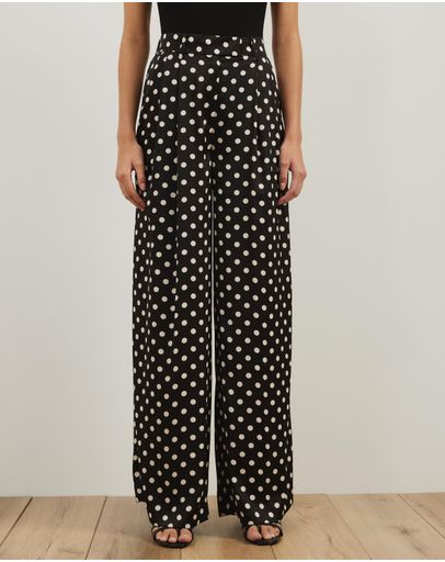 Black  Cream Spot