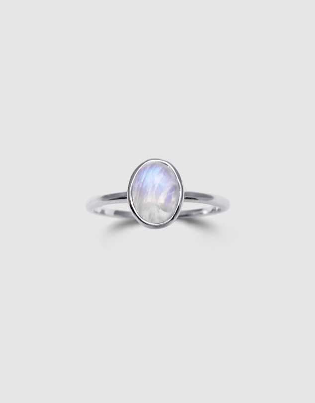 Von Treskow - Oval Moonstone Ring