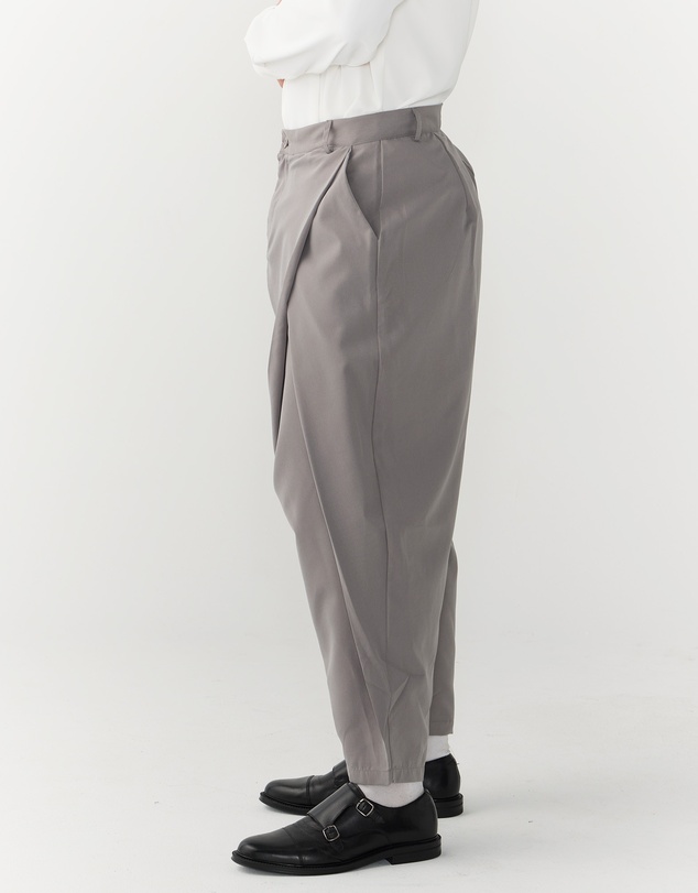 Justin Cassin - Tian Cross Pleated Pants