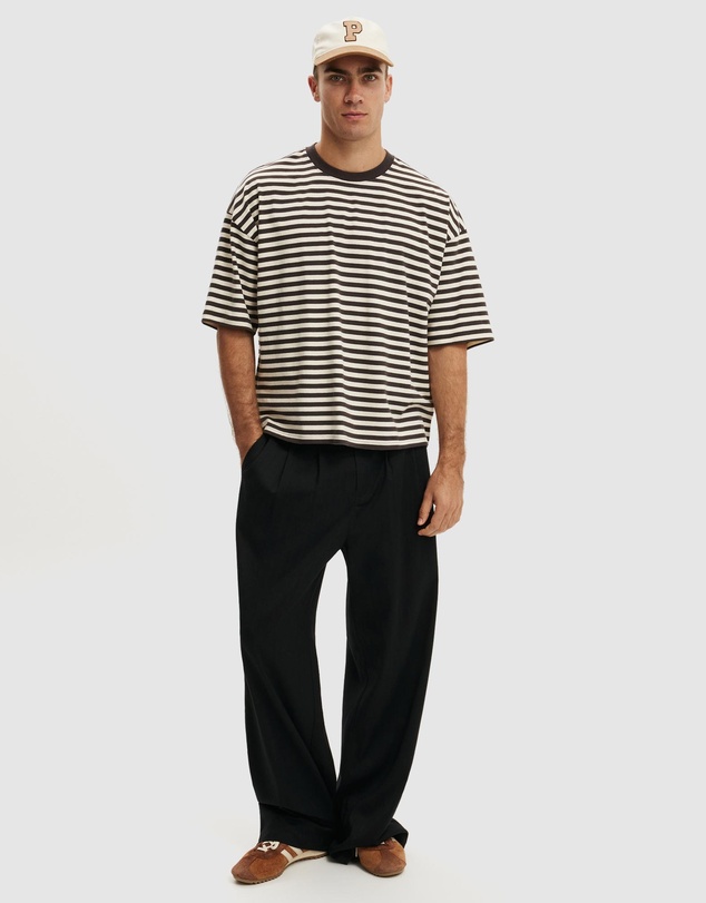 Cotton On - Cropped Fit T-Shirt