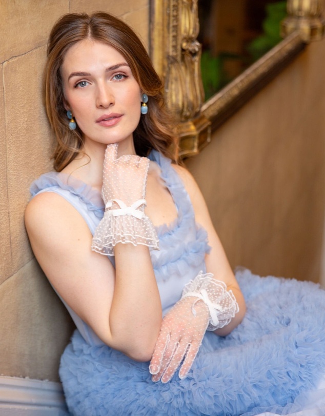 DENTS - Spotty Tulle Gloves with Double Cuff and Bow