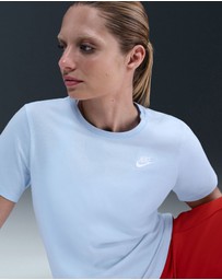 Nike - Sportswear Club Essentials T-Shirt