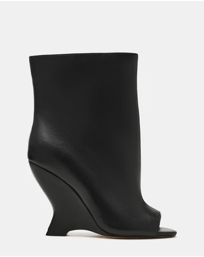 Steve Madden - Relix Black Leather Wedge Booties