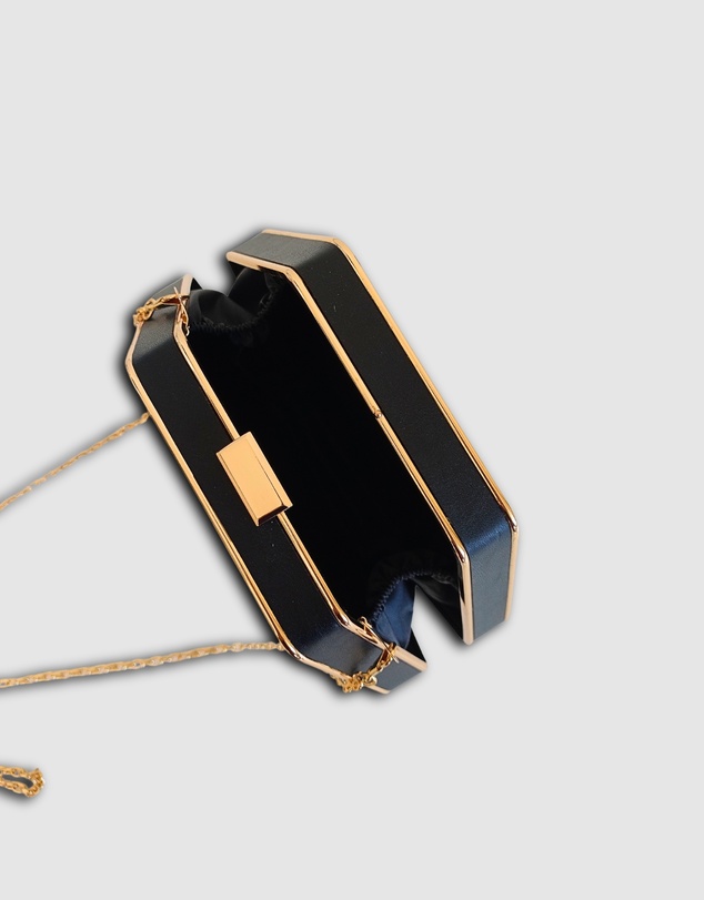 Izoa - Claire Clutch Black