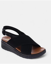 Mia Vita - Celia Wedge Sandal - Black/Black
