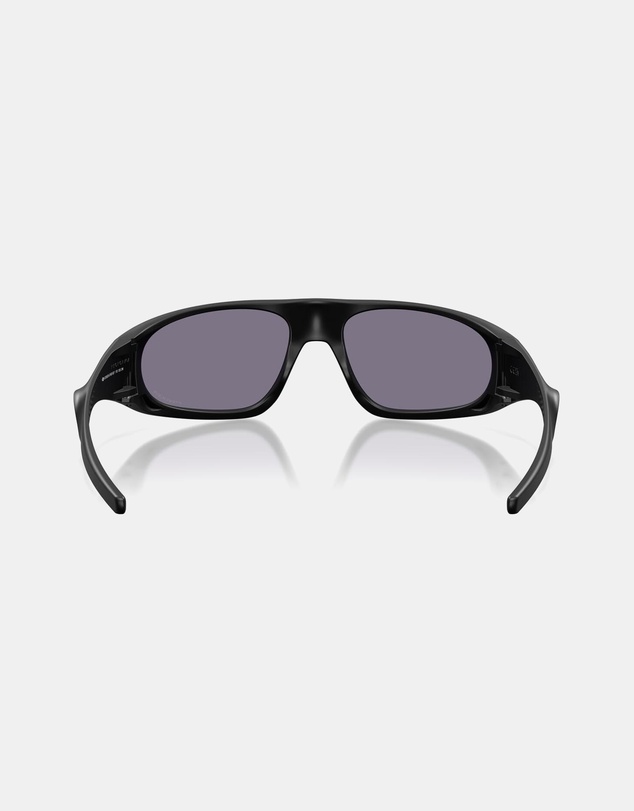 Oakley - Neoforma