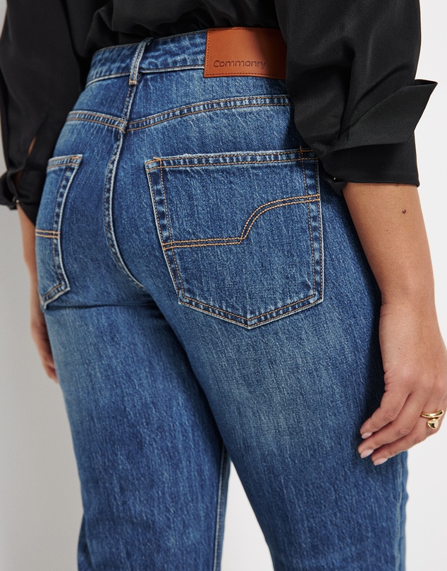 Commonry - The Mid Rise Slim Jean