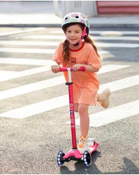 Micro Scooters - Micro Maxi Deluxe LED - 3 Wheel Scooter