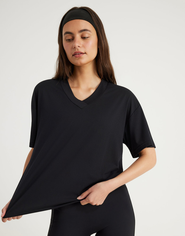 Upstate - Air Flex V-Neck T-Shirt - Black
