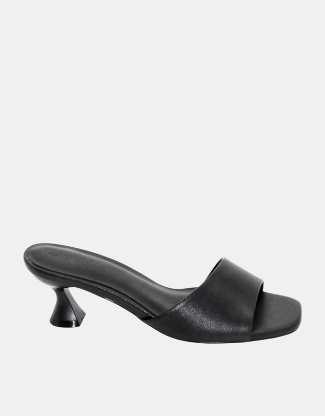 Human - Women's Avenue Heels Black