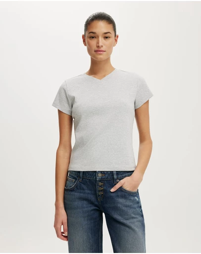 Cotton On - 90S Baby V Neck Tee