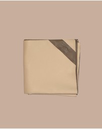 porter green - privv | vegan leather waterproof picnic rug