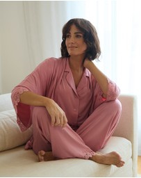 UNE PIECE - Lace Trim Modal Robe