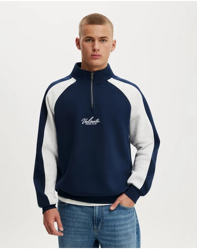 Cotton On - 1/4 Zip Graphic Fleece