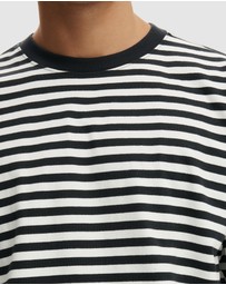 Cotton On - Box Fit T-Shirt