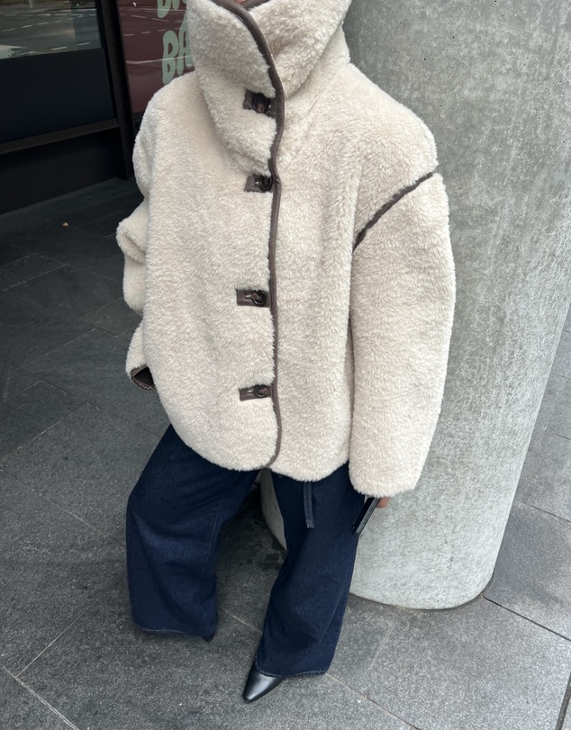 ARKET - Short Pile Jacket
