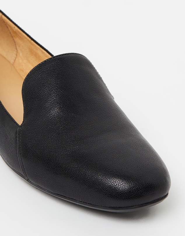 Naturalizer - Emiline Loafer - Black