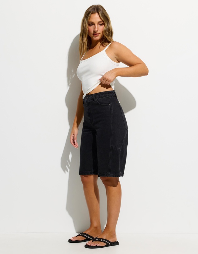 Dazie - Austin Mid Rise Barrel Jorts